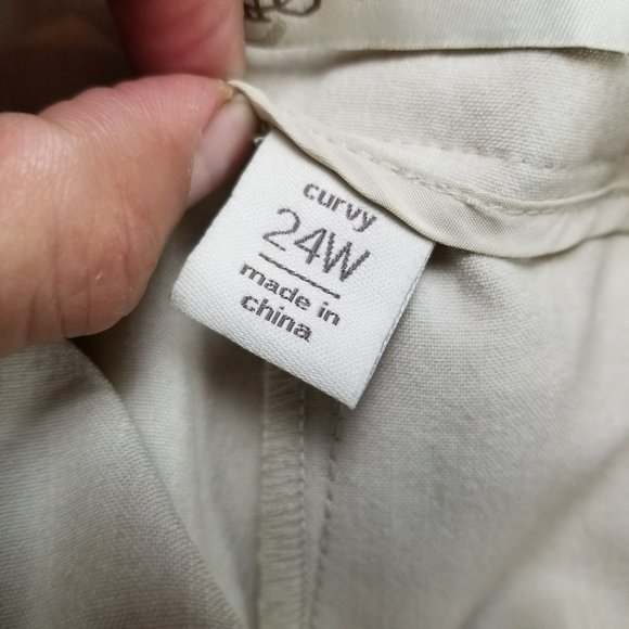Cato Pants Womens 24W Cream Stretch High Rise Curvy Shape Enhancing Crop NWT - Picture 12 of 15
